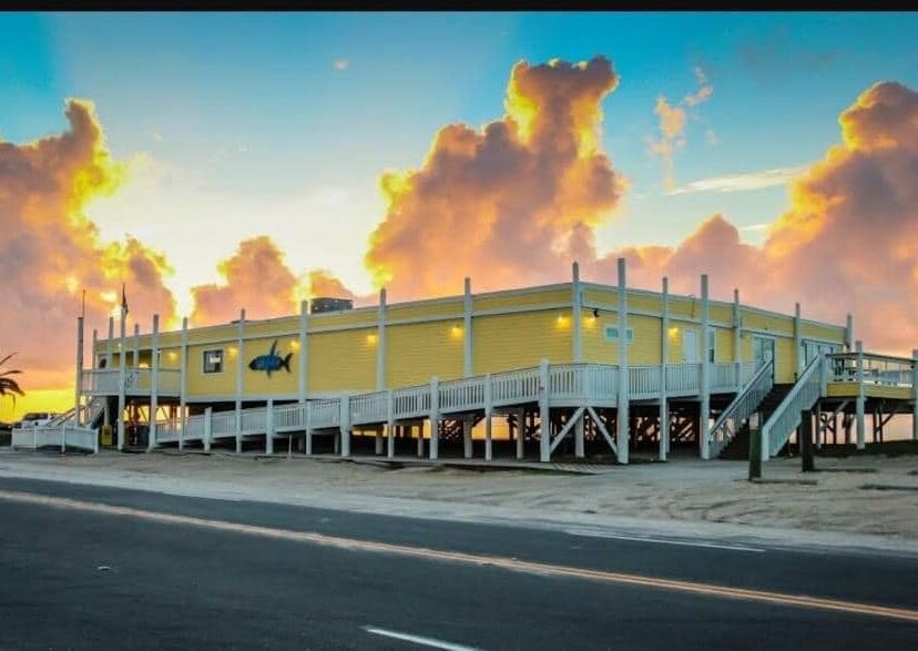 Coots Bar & Grill